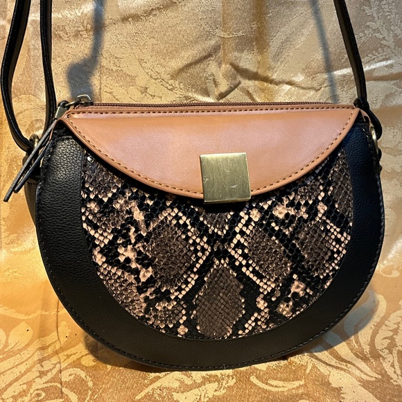 Un-branded  vegan bag - brown & tans reptile pattern.   5-B1Ca - Picture 1 of 9